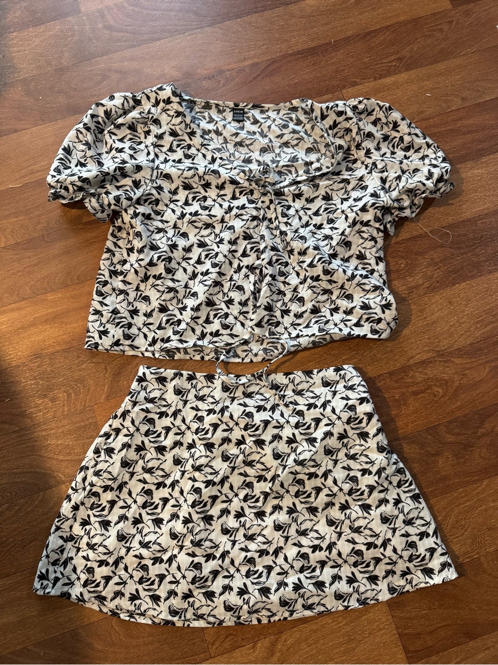 SHEIN Black Floral Crop Top & Skirt Set on Cream